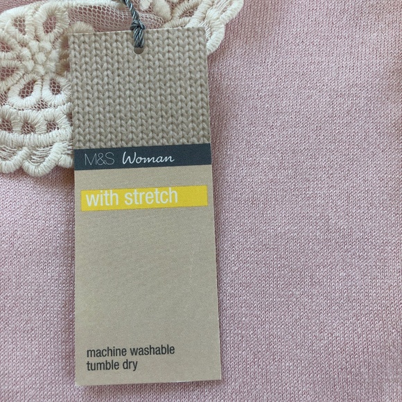 PINK TOP WITH FANCY WHITE COLLAR UK SIZE 16 - Picture 6 of 10